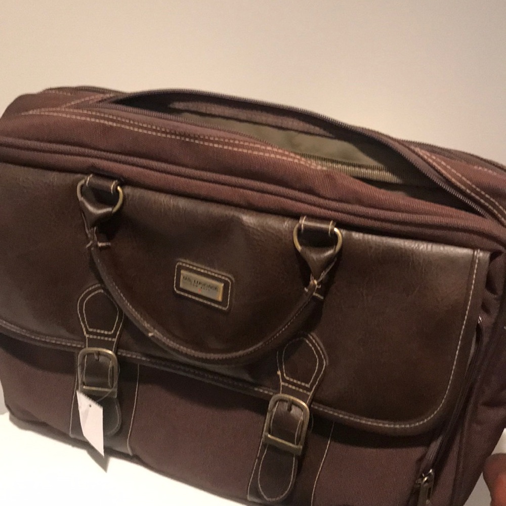 Traveling Bag